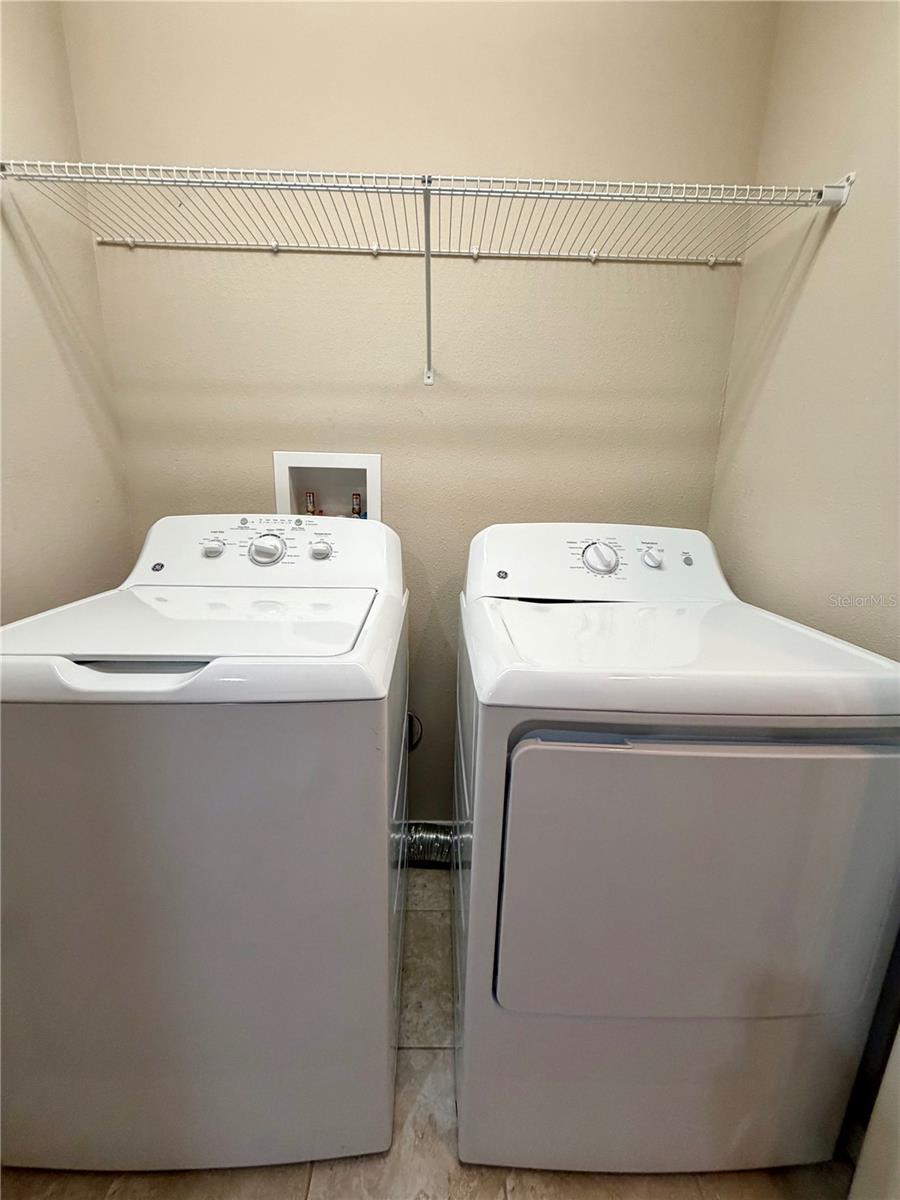 OAK CREEK - Residential Lease