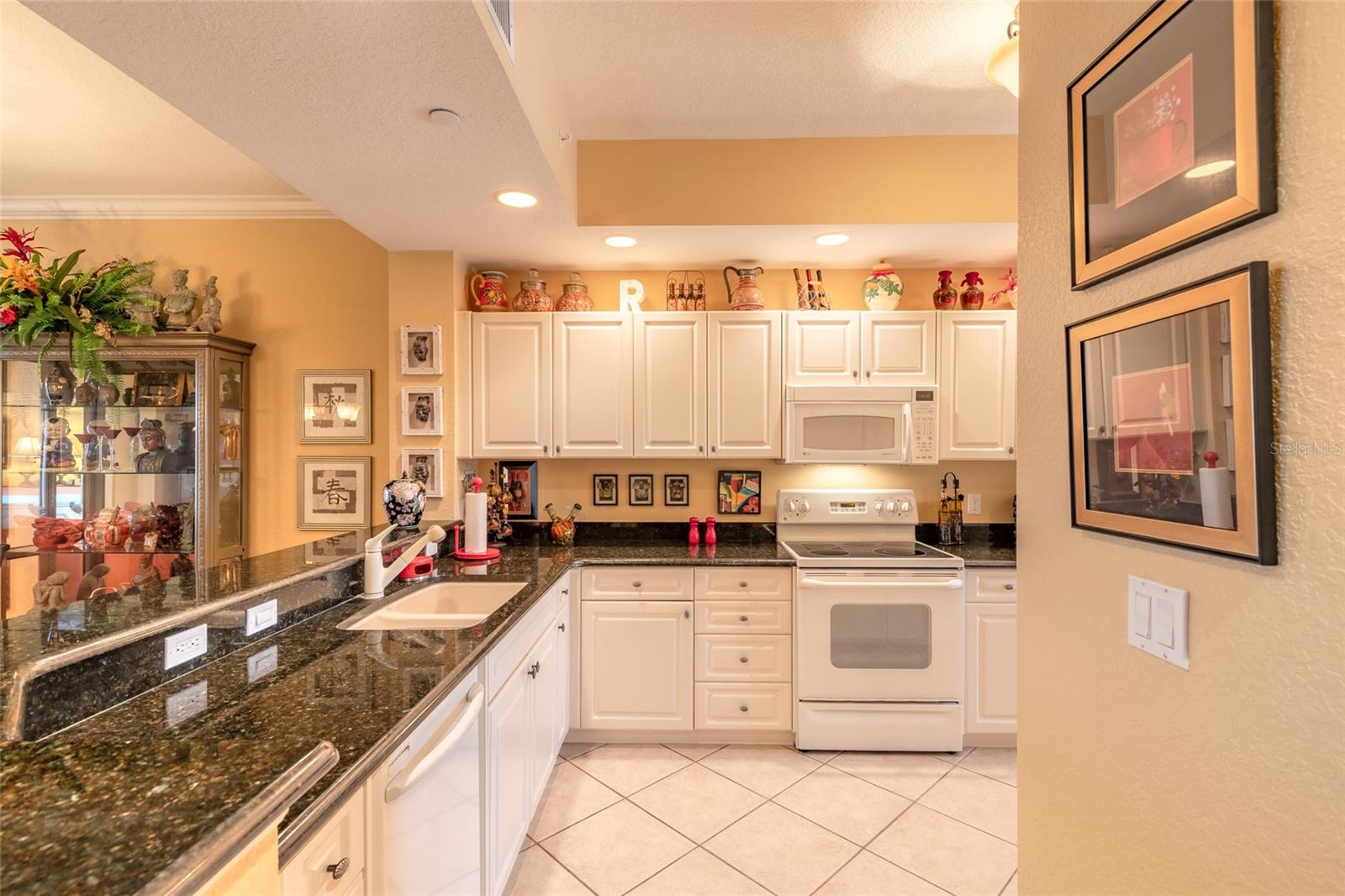 263 MINORCA BEACH WAY 304