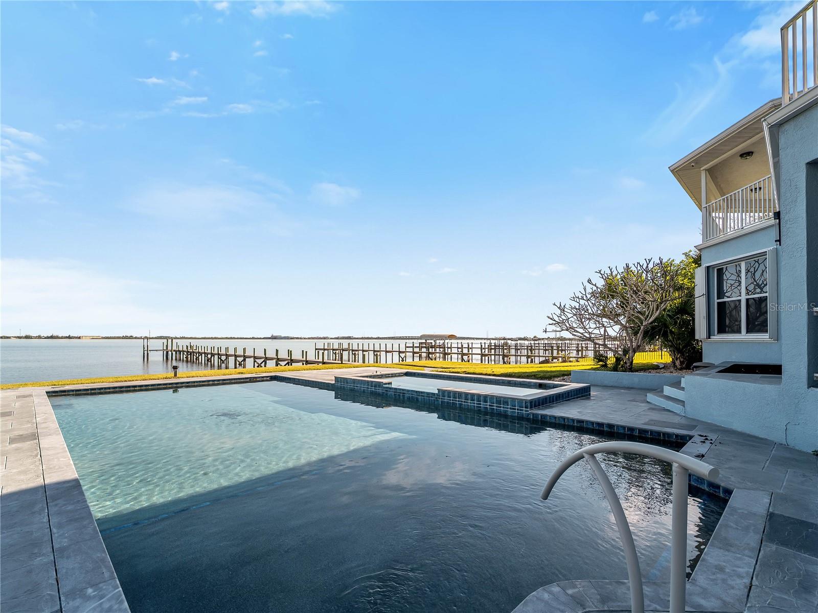 CHARLOTTE SHORES UNIT 1 - Residential