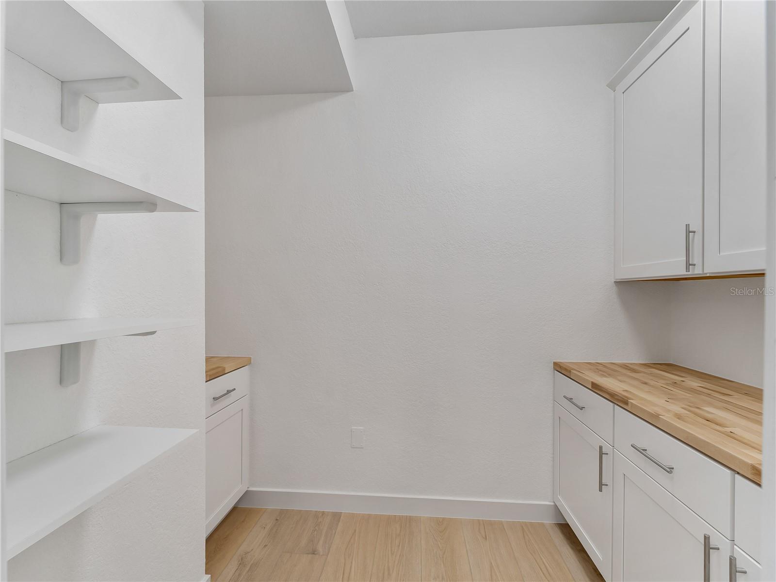 CHARLOTTE SHORES UNIT 1 - Residential