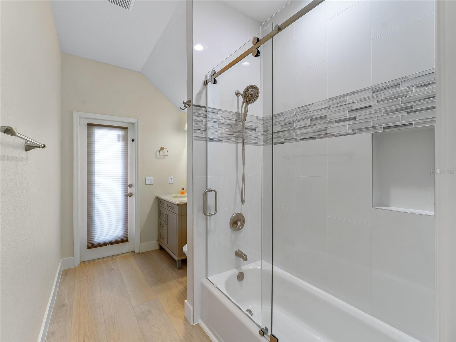 CHARLOTTE SHORES UNIT 1 - Residential