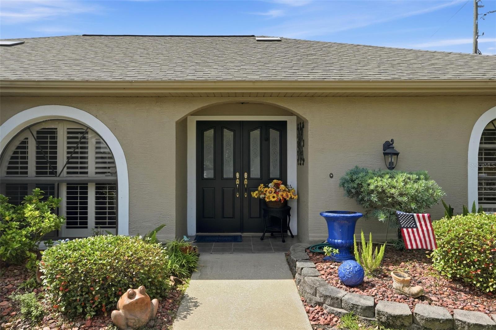 RIVER CROSSING - Residential