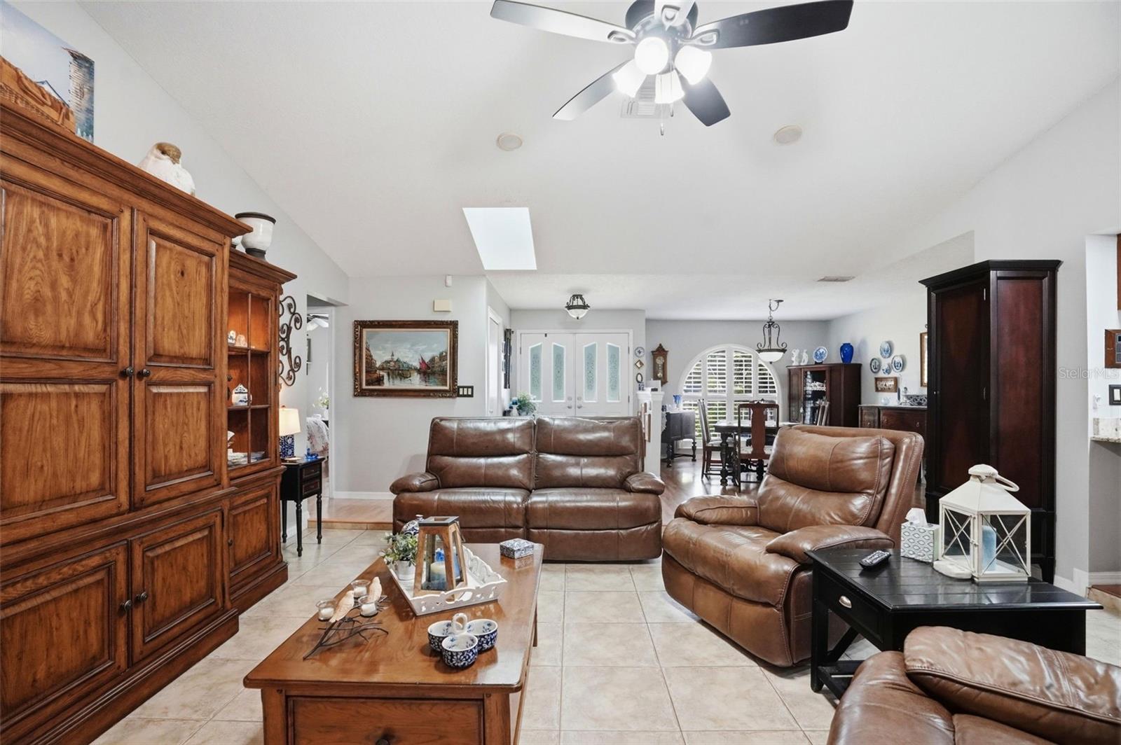 RIVER CROSSING - Residential