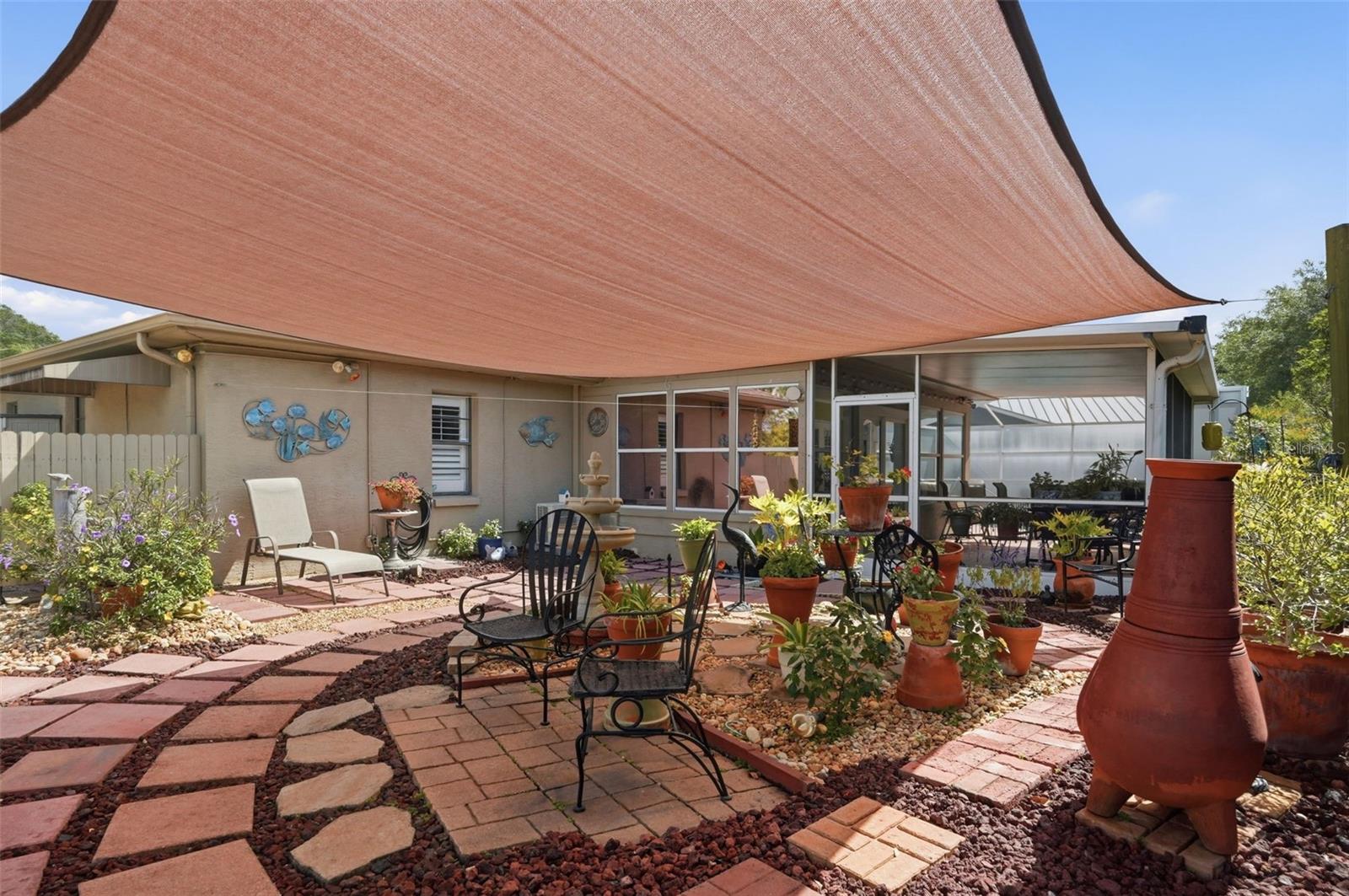 RIVER CROSSING - Residential