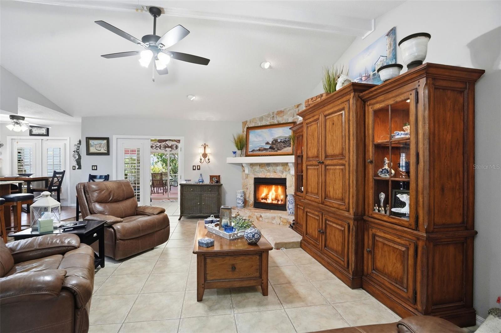 RIVER CROSSING - Residential