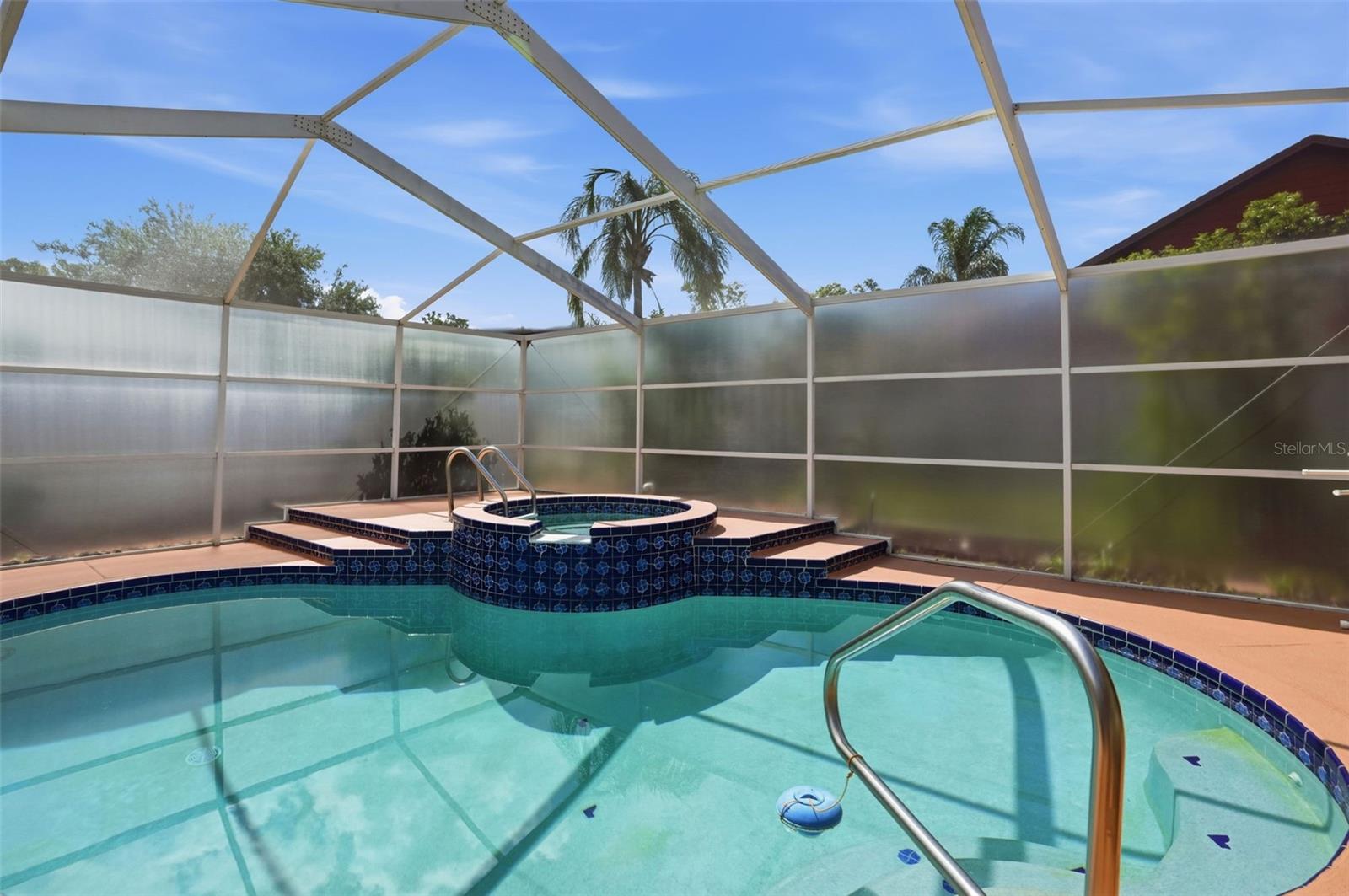 RIVER CROSSING - Residential