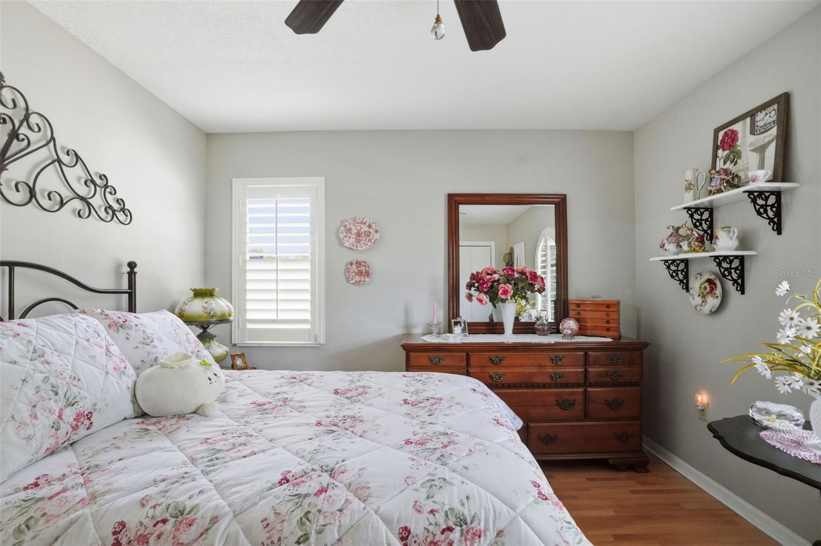 RIVER CROSSING - Residential