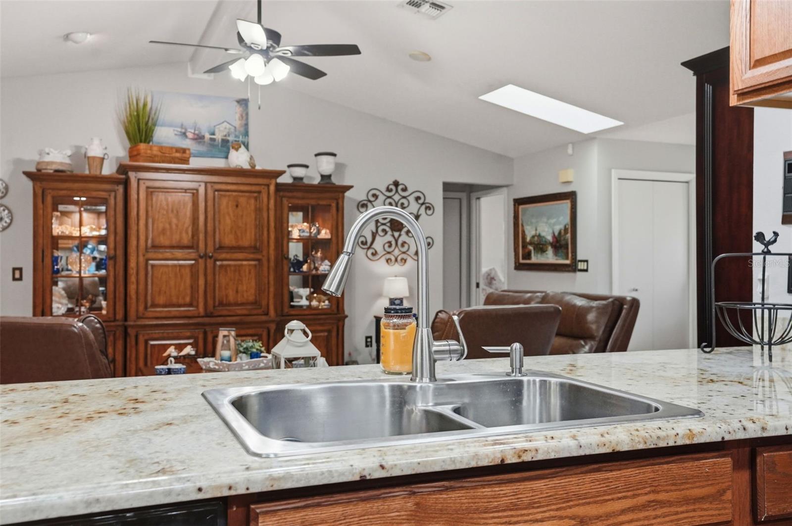 RIVER CROSSING - Residential