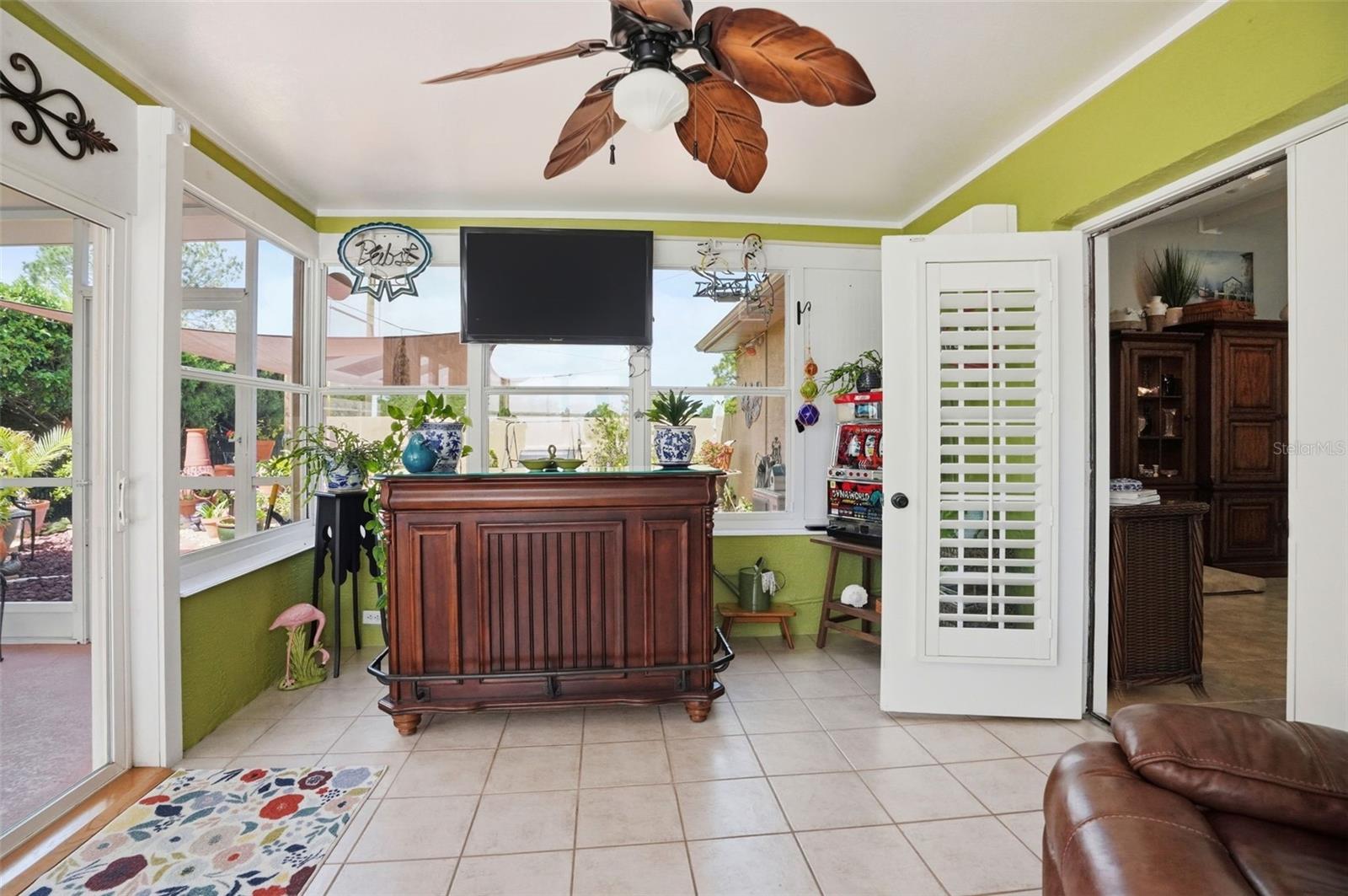 RIVER CROSSING - Residential