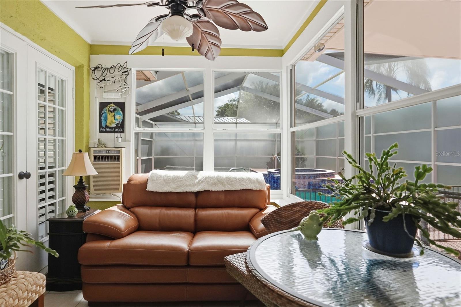 RIVER CROSSING - Residential