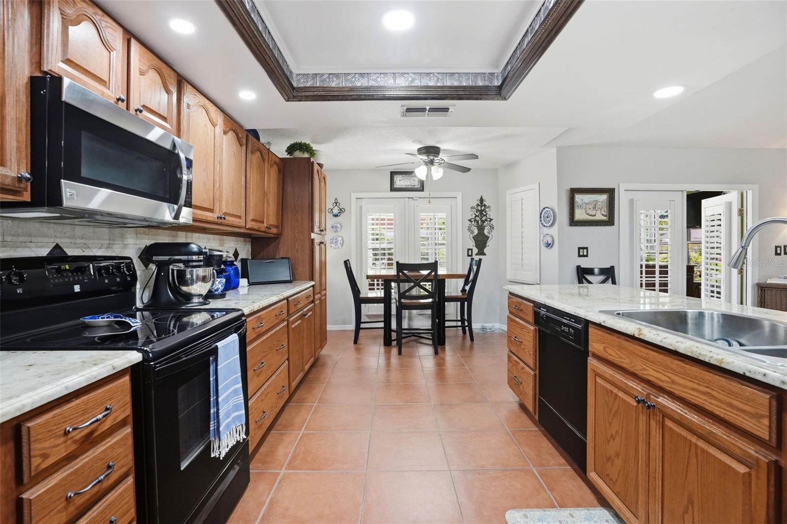 RIVER CROSSING - Residential