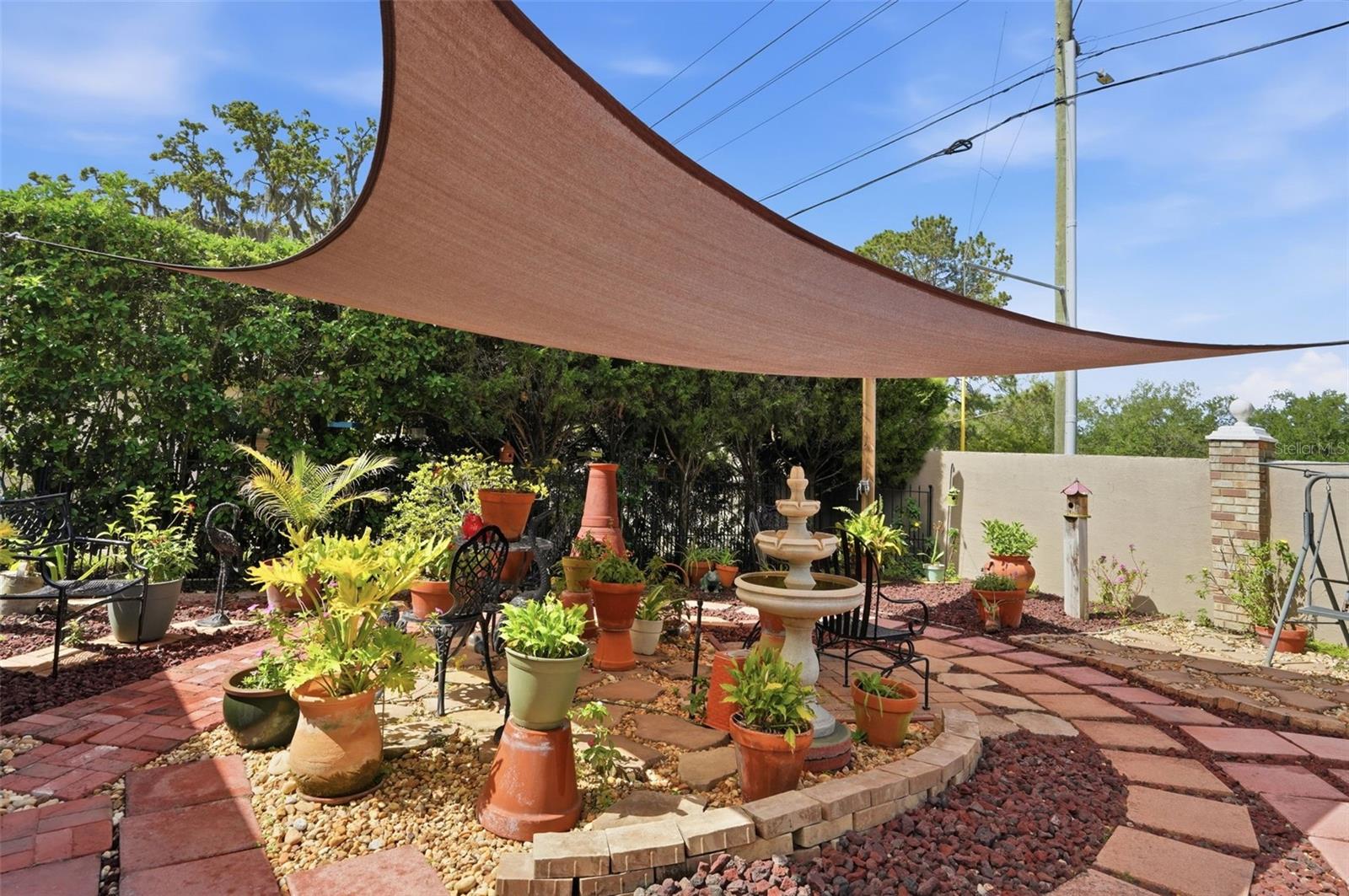 RIVER CROSSING - Residential