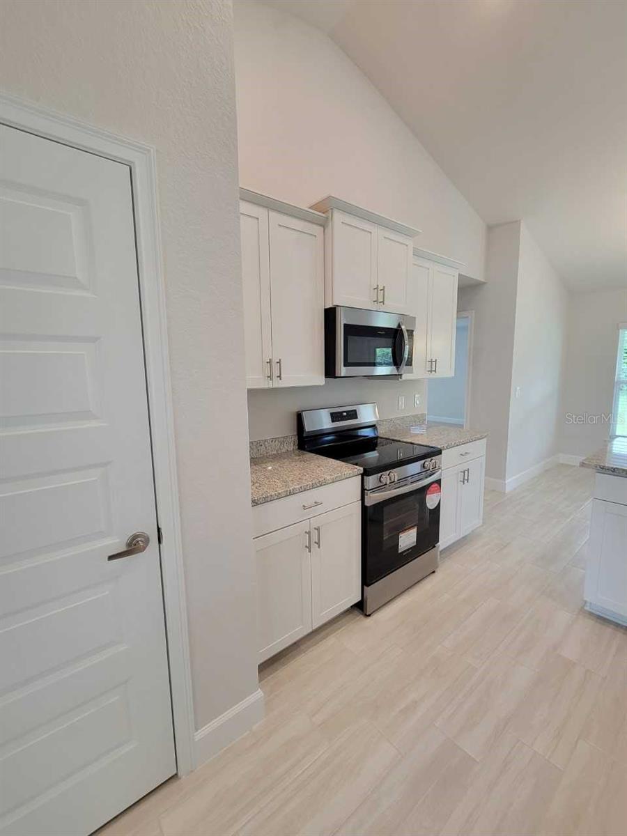 MARION OAKS UN 4 - Residential