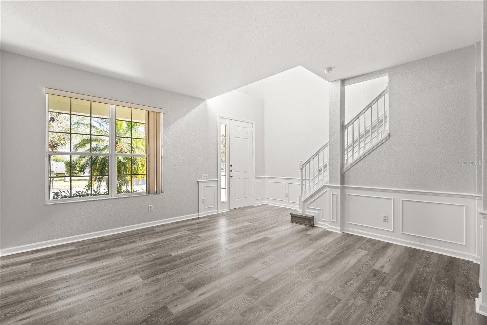 LAKES/WINDERMERE-PEACHTREE - Residential