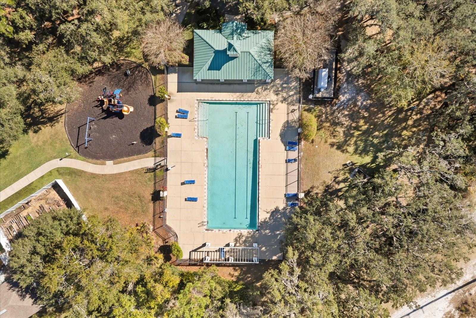 LAKES/WINDERMERE-PEACHTREE - Residential