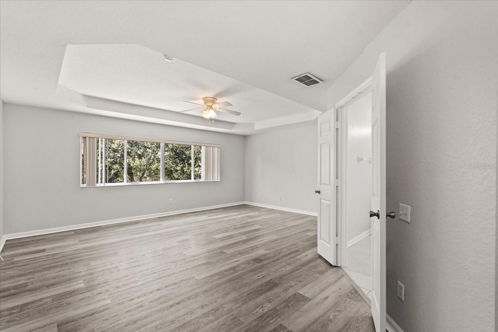 LAKES/WINDERMERE-PEACHTREE - Residential