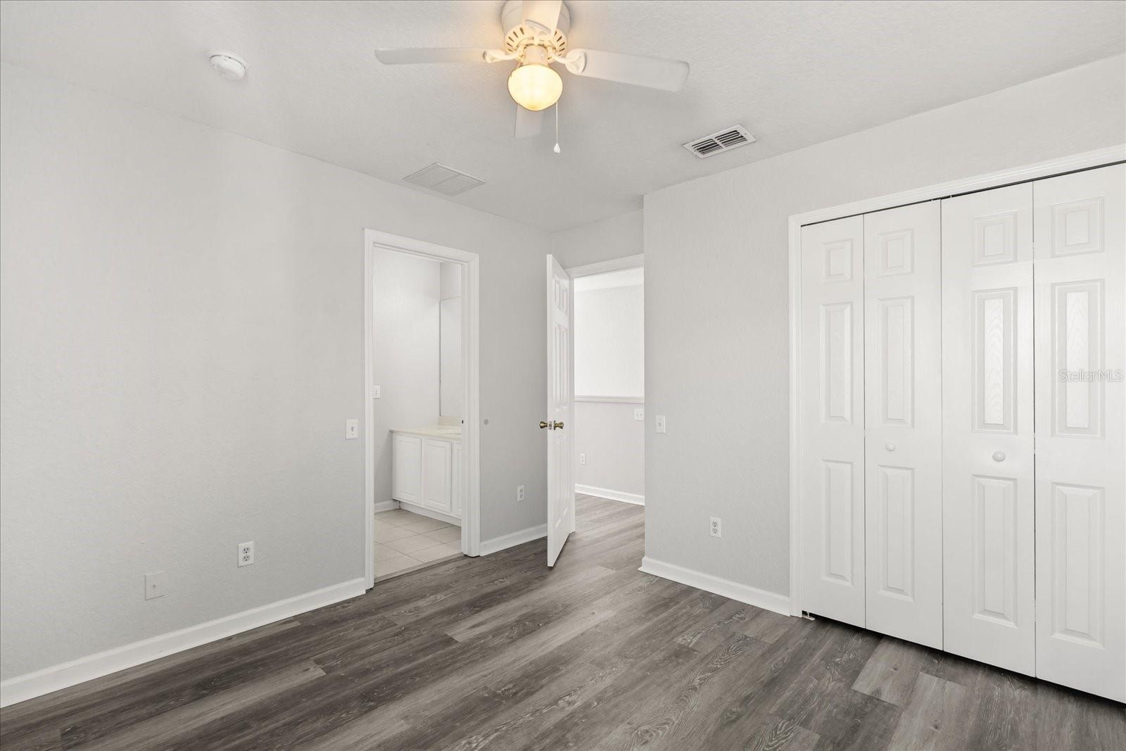 LAKES/WINDERMERE-PEACHTREE - Residential