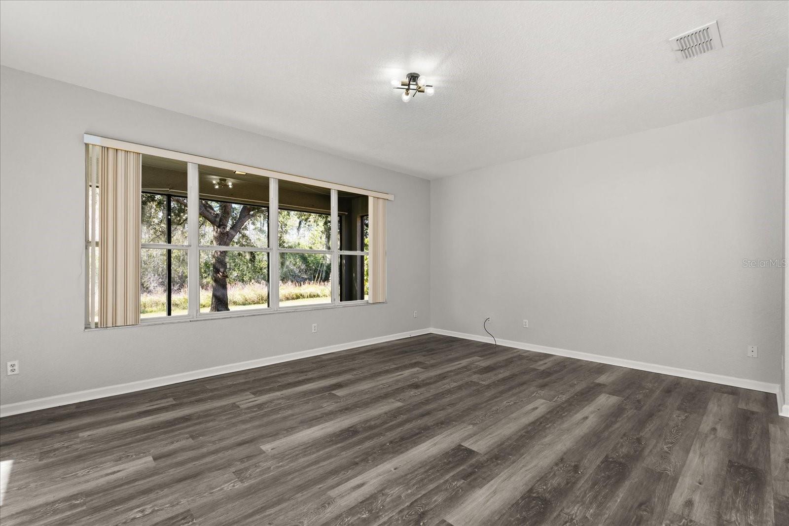 LAKES/WINDERMERE-PEACHTREE - Residential