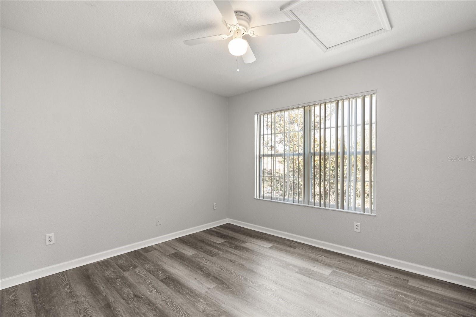 LAKES/WINDERMERE-PEACHTREE - Residential