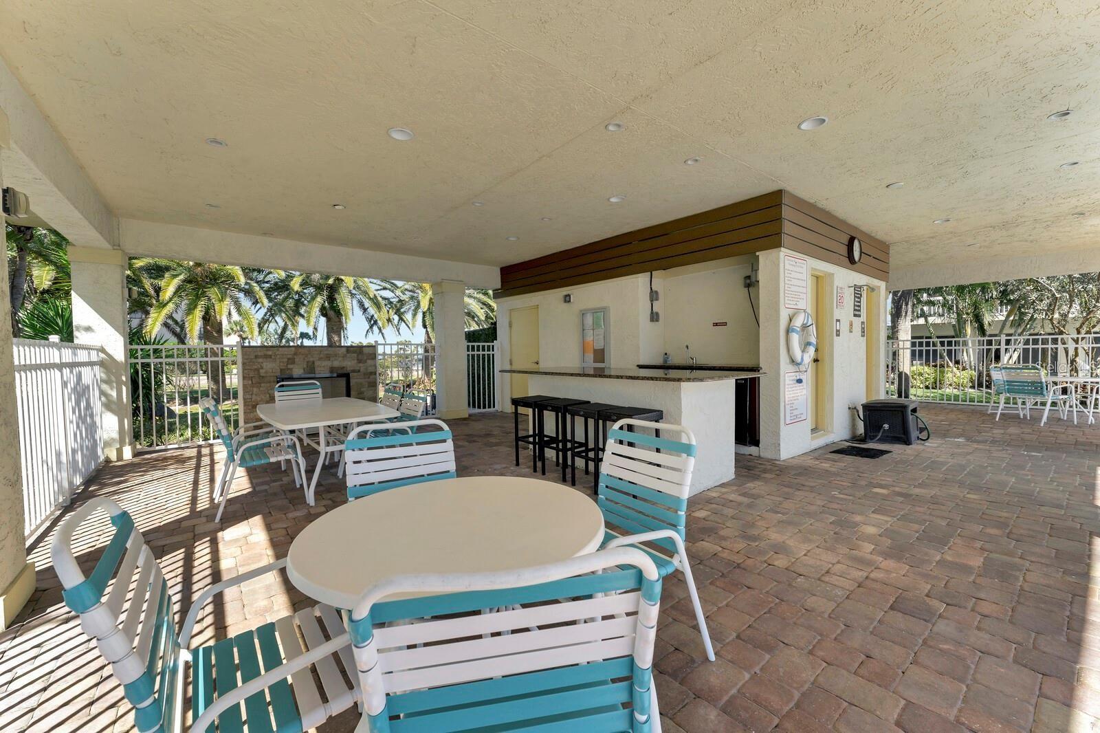 SAND KEY CONDO-BAYSIDE GARDENS I - Residential