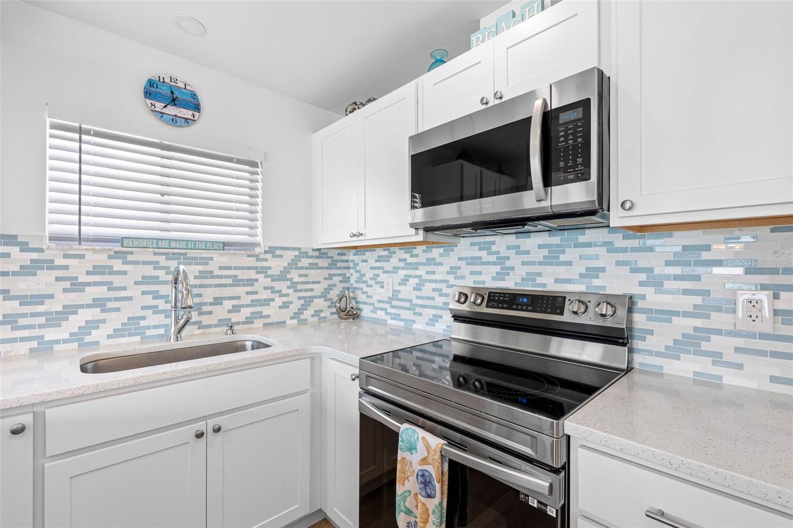 SAND KEY CONDO-BAYSIDE GARDENS I - Residential