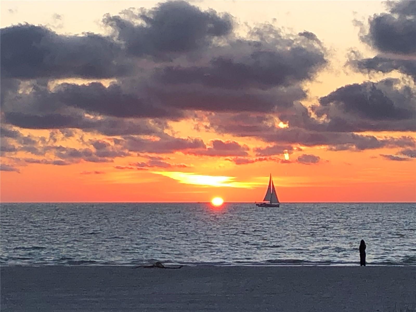 SAND KEY CONDO-BAYSIDE GARDENS I - Residential