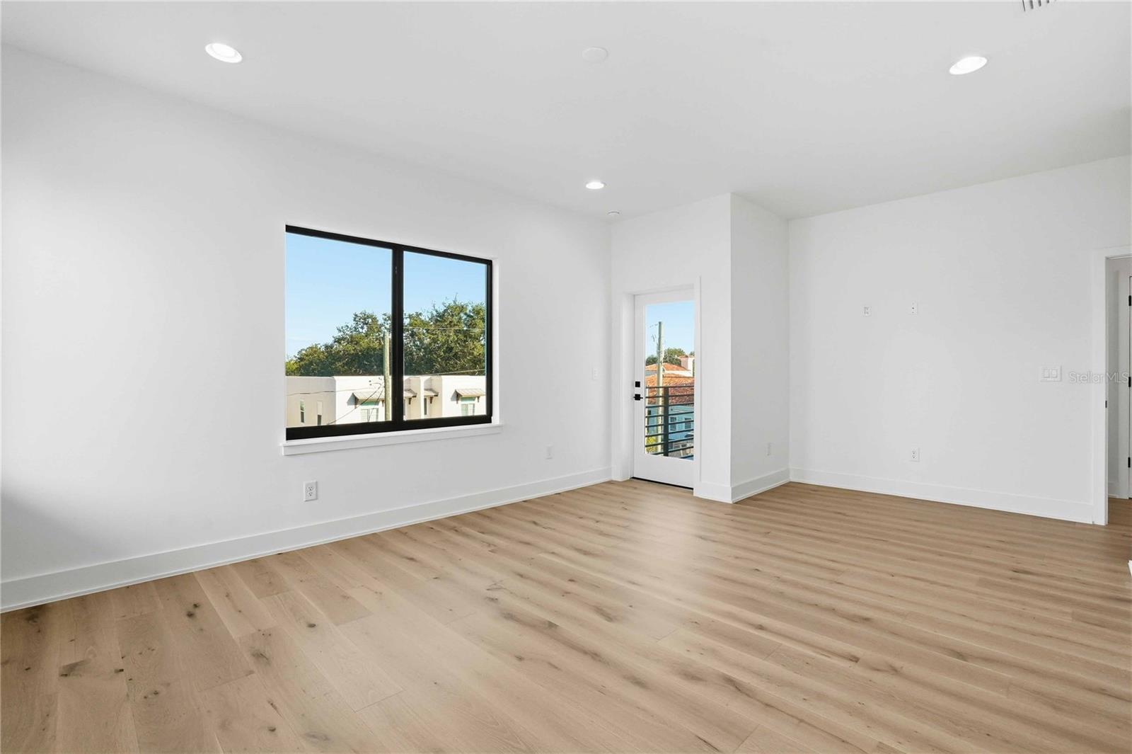 THE HARPER AND THE SAMSON - Residential