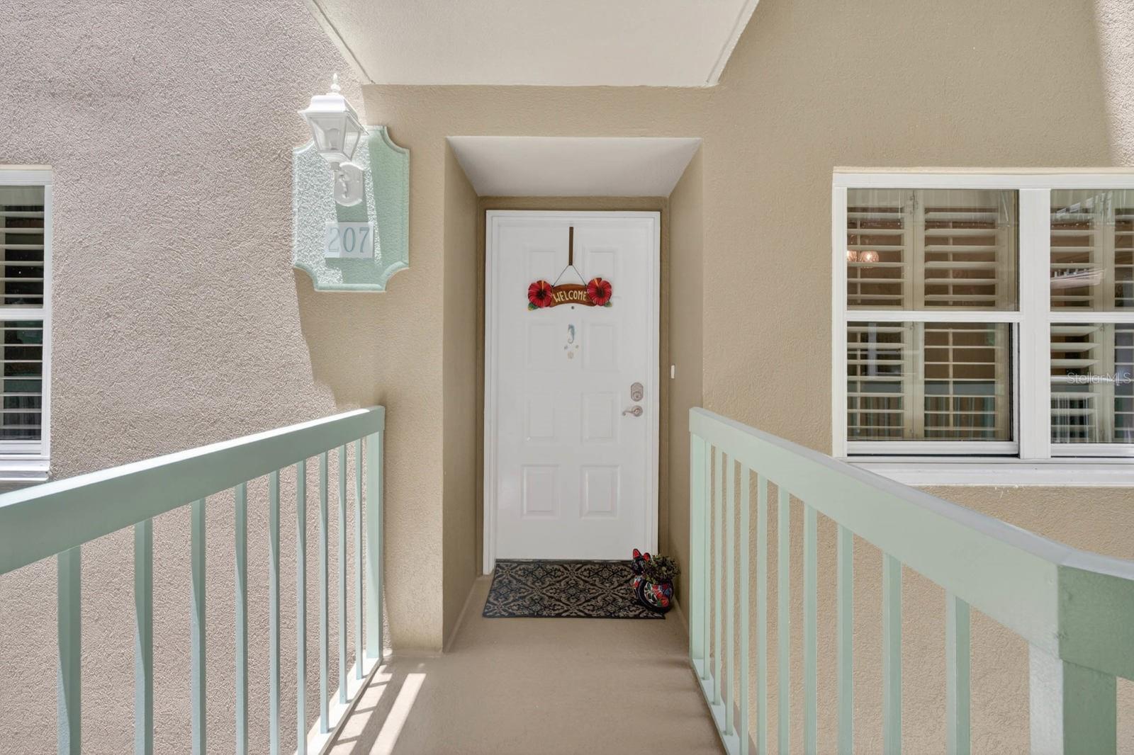 4 OCEANS WEST BOULEVARD 207A