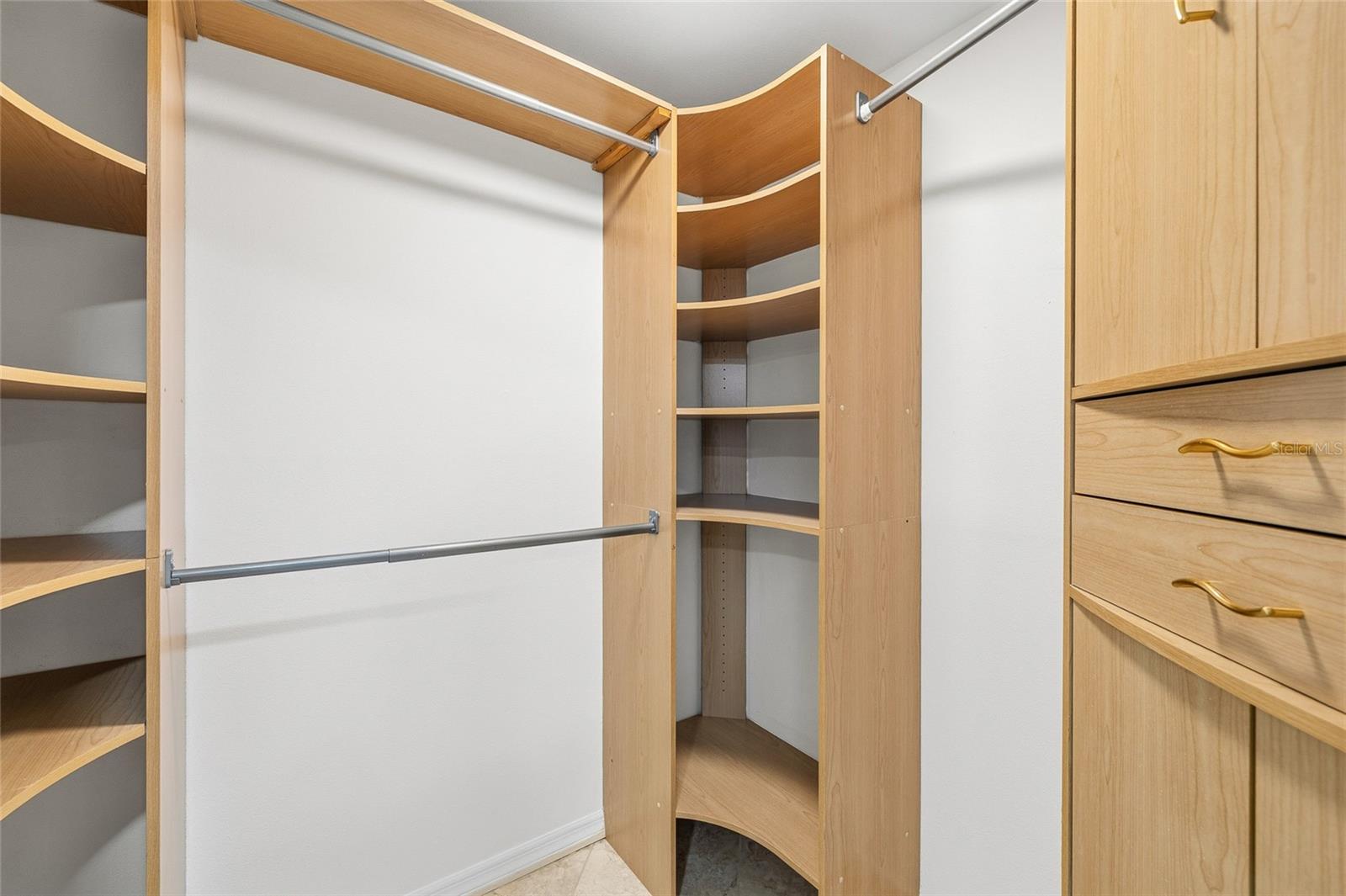 HARBOURSIDE CONDO - Residential