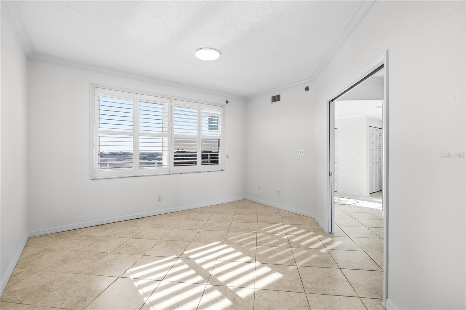 HARBOURSIDE CONDO - Residential