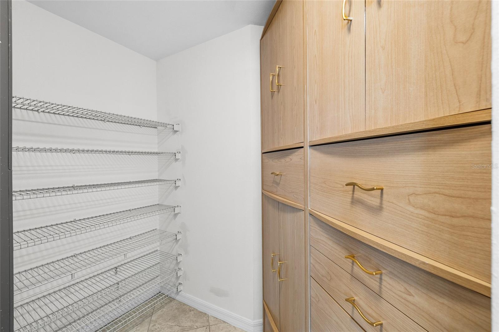 HARBOURSIDE CONDO - Residential