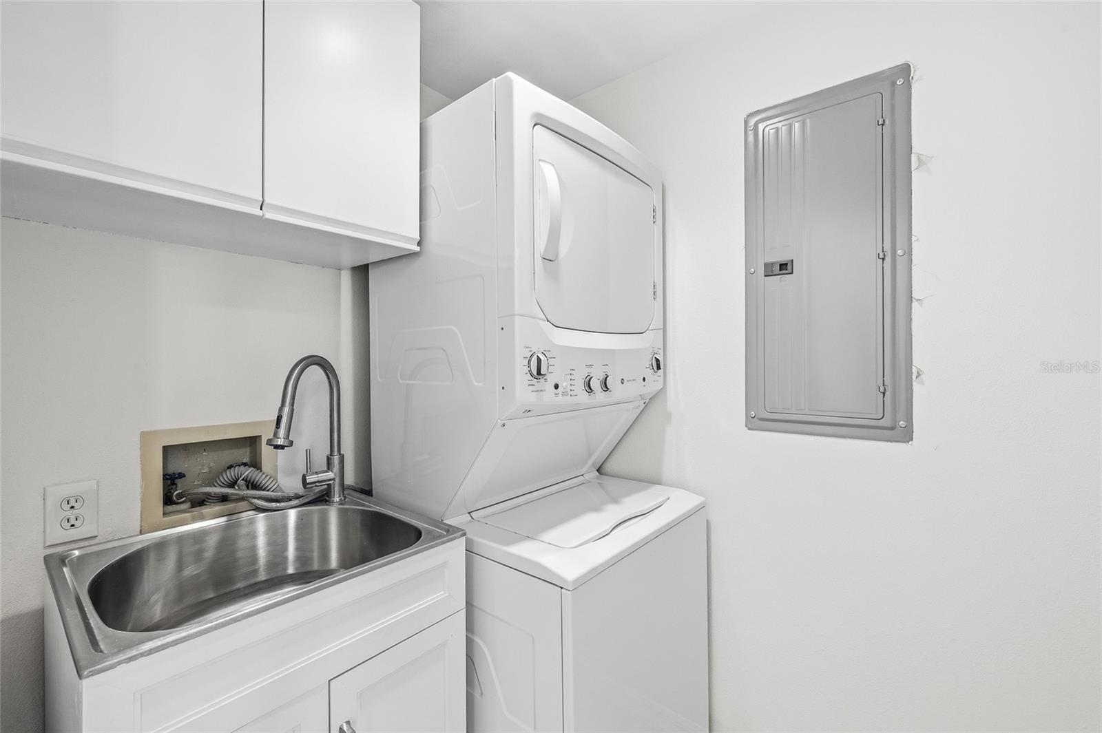 HARBOURSIDE CONDO - Residential