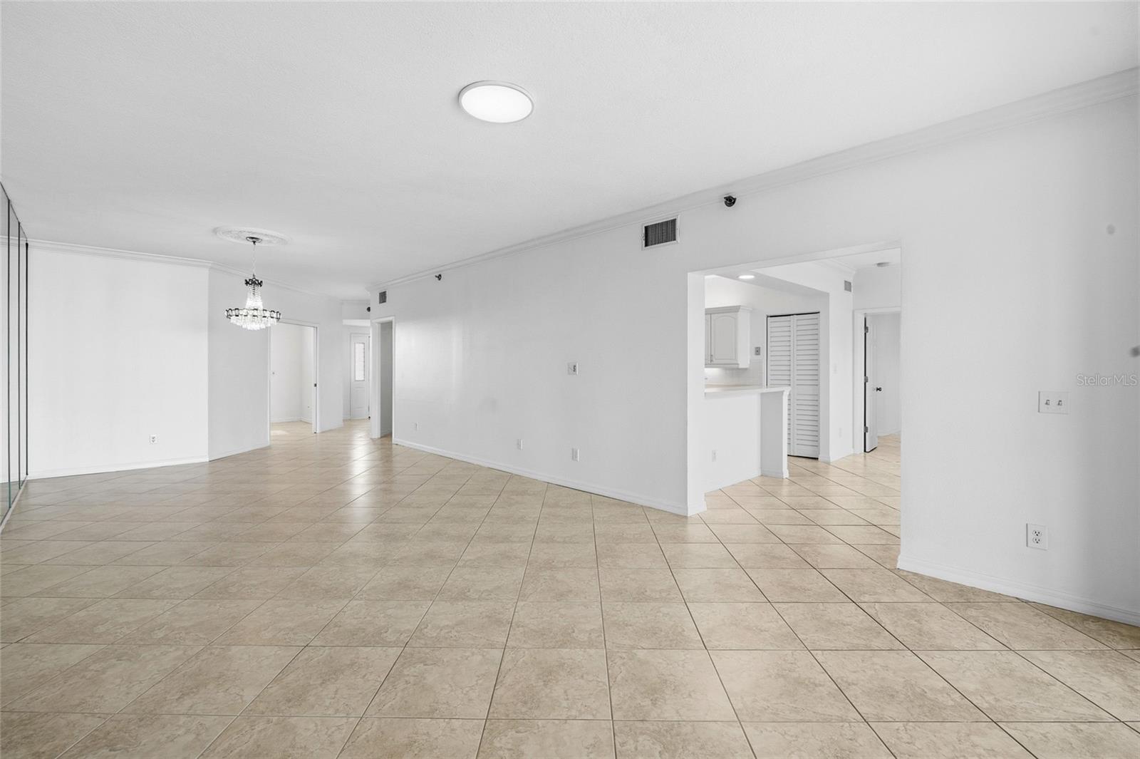 HARBOURSIDE CONDO - Residential