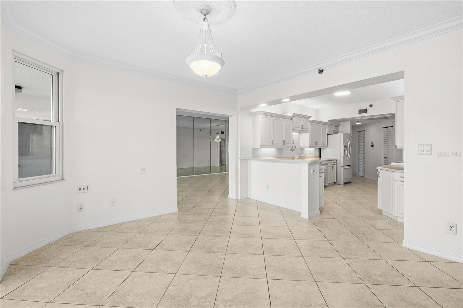 HARBOURSIDE CONDO - Residential