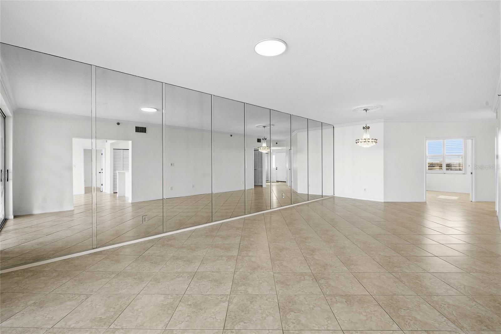 HARBOURSIDE CONDO - Residential