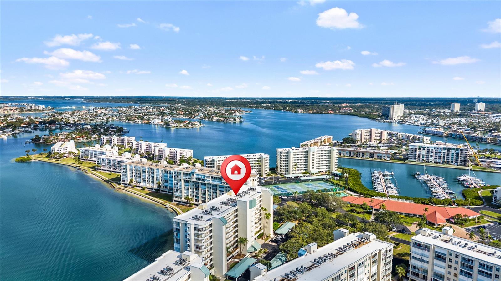 HARBOURSIDE CONDO - Residential