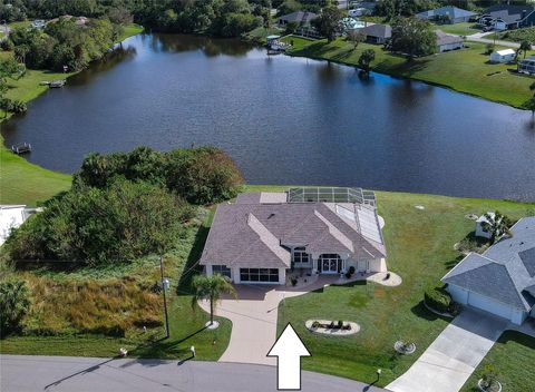 A home in PORT CHARLOTTE