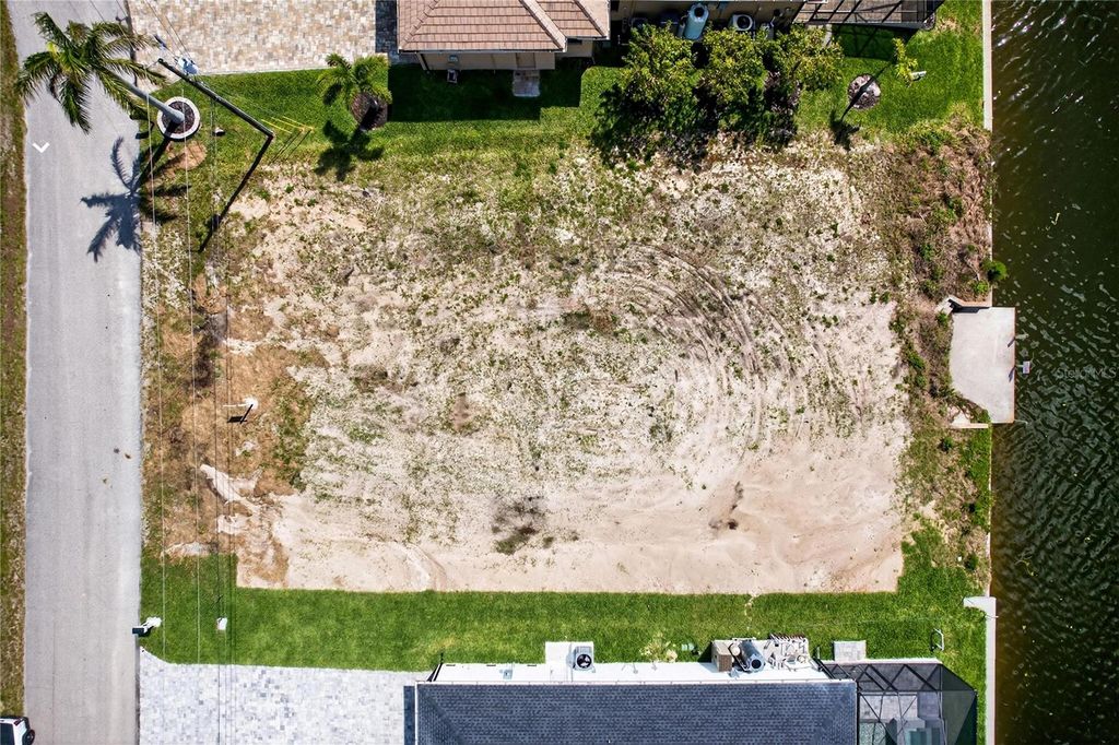 Photo of 3406 NW 14th Terrace, Cape Coral, FL 33993 (MLS # A4689229)