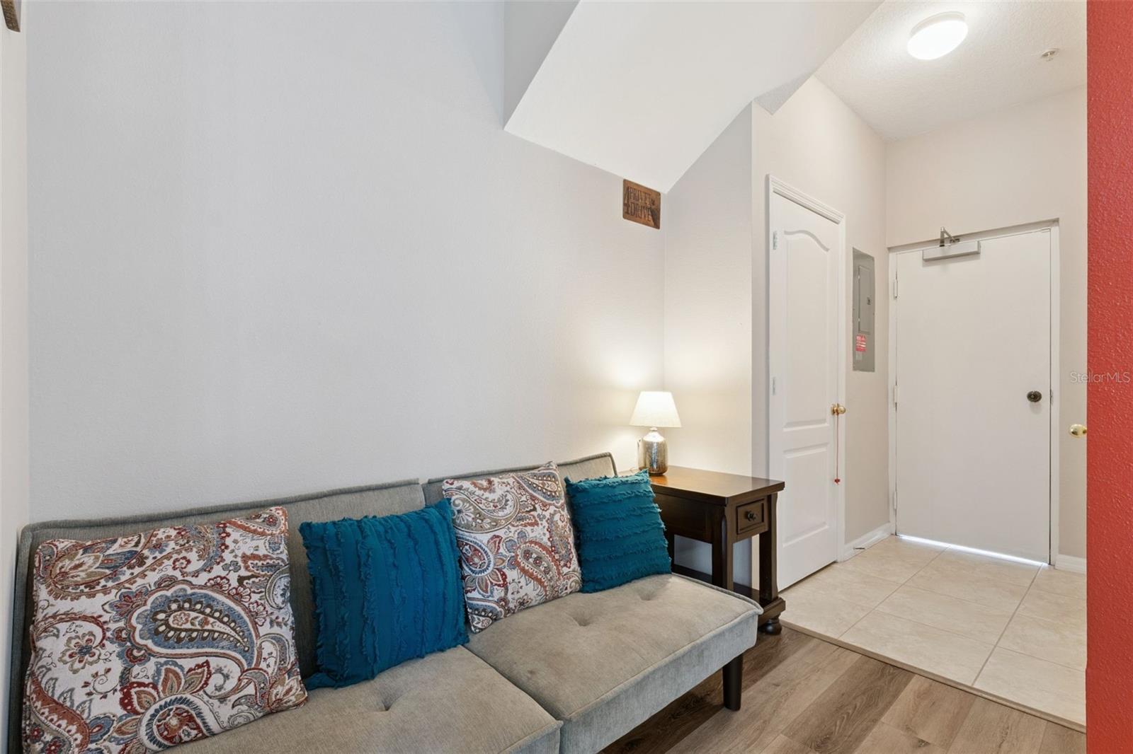 FLAGSHIP PARK A CONDO - Residential