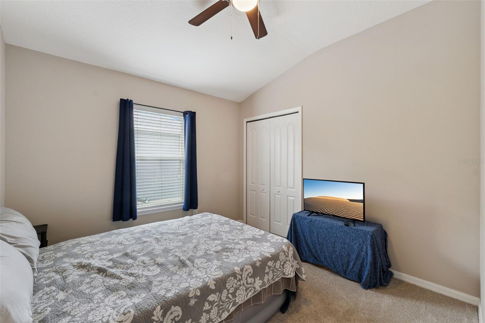 FLAGSHIP PARK A CONDO - Residential