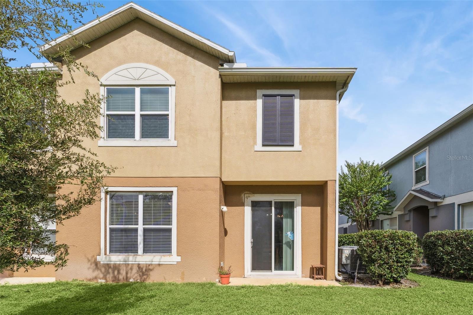 FLAGSHIP PARK A CONDO - Residential