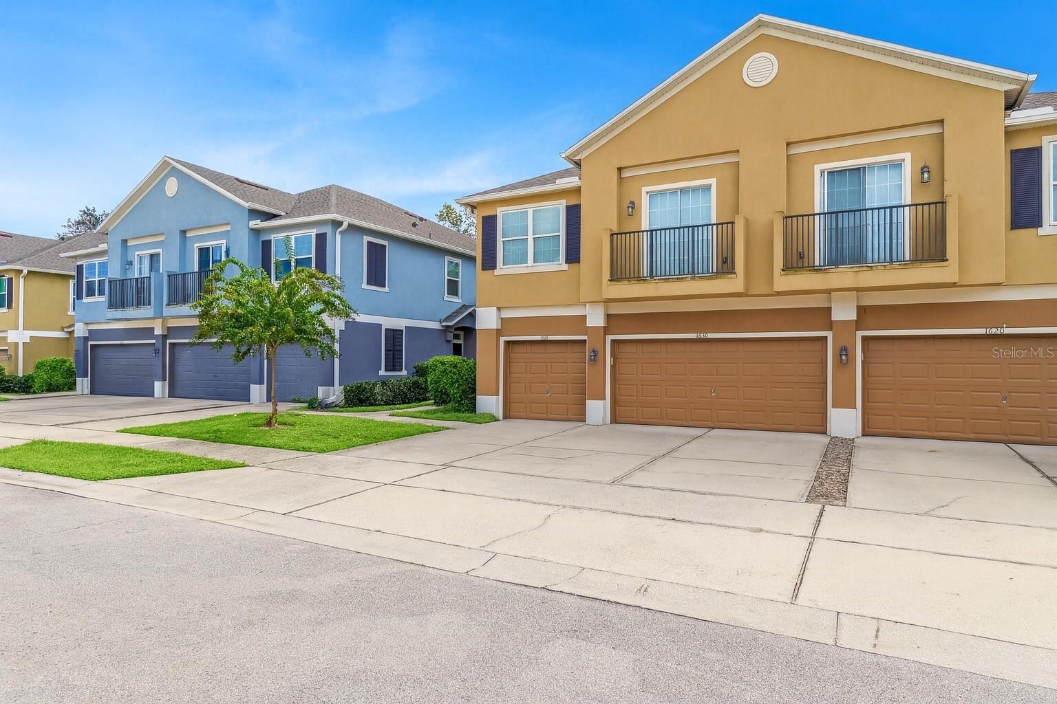 FLAGSHIP PARK A CONDO - Residential