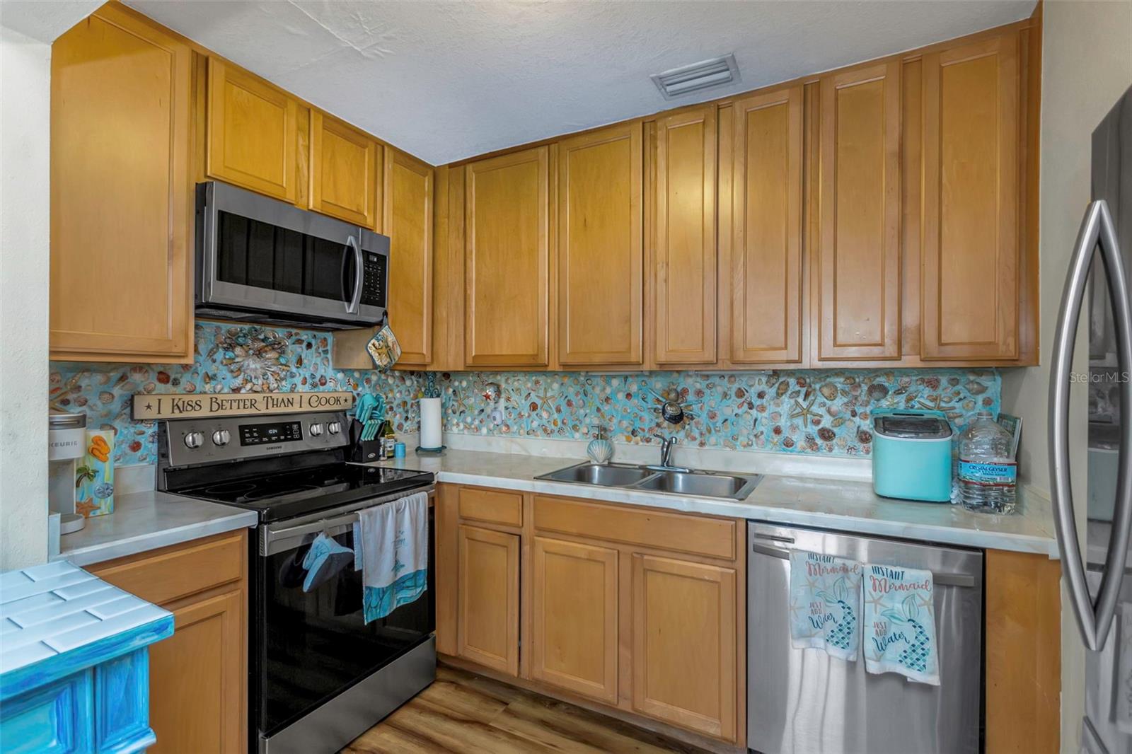 WATERSIDE AT COQUINA KEY SOUTH - Residential