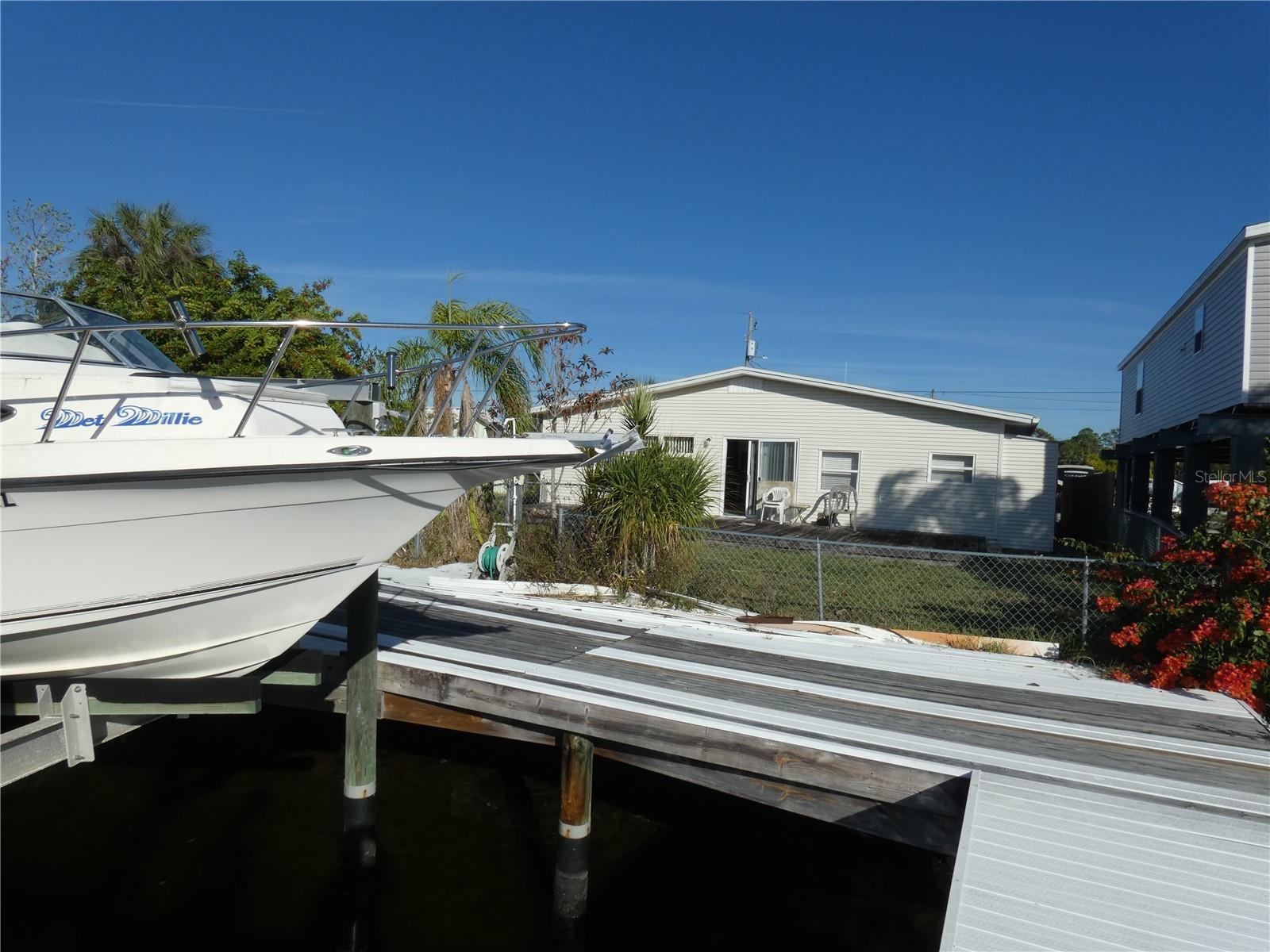 SIGNAL COVE - Residential