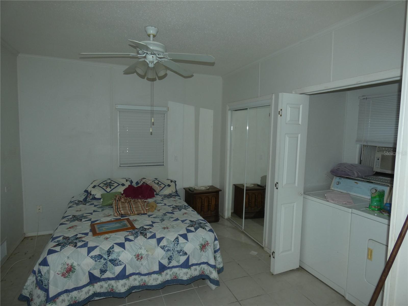 SIGNAL COVE - Residential