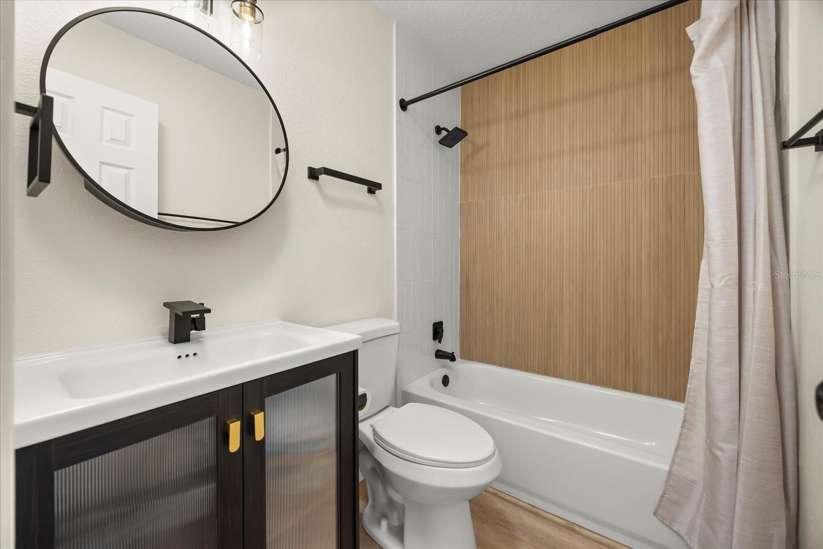 CASTLE VILLA - Residential