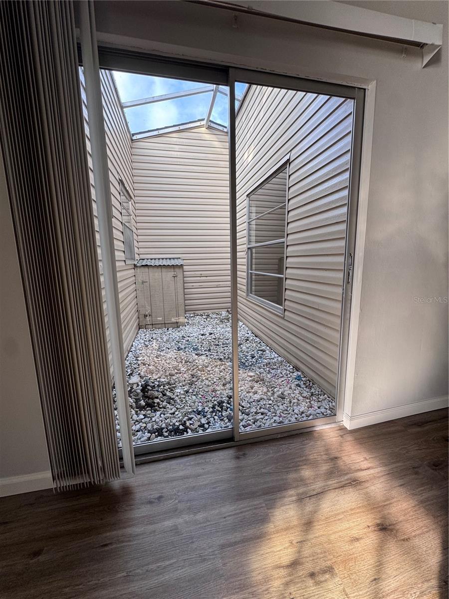 HERITAGE LANE - Residential Lease