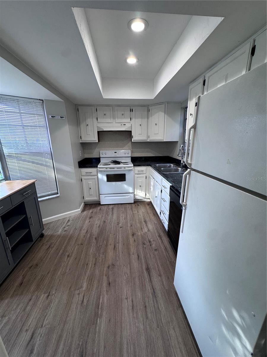 HERITAGE LANE - Residential Lease