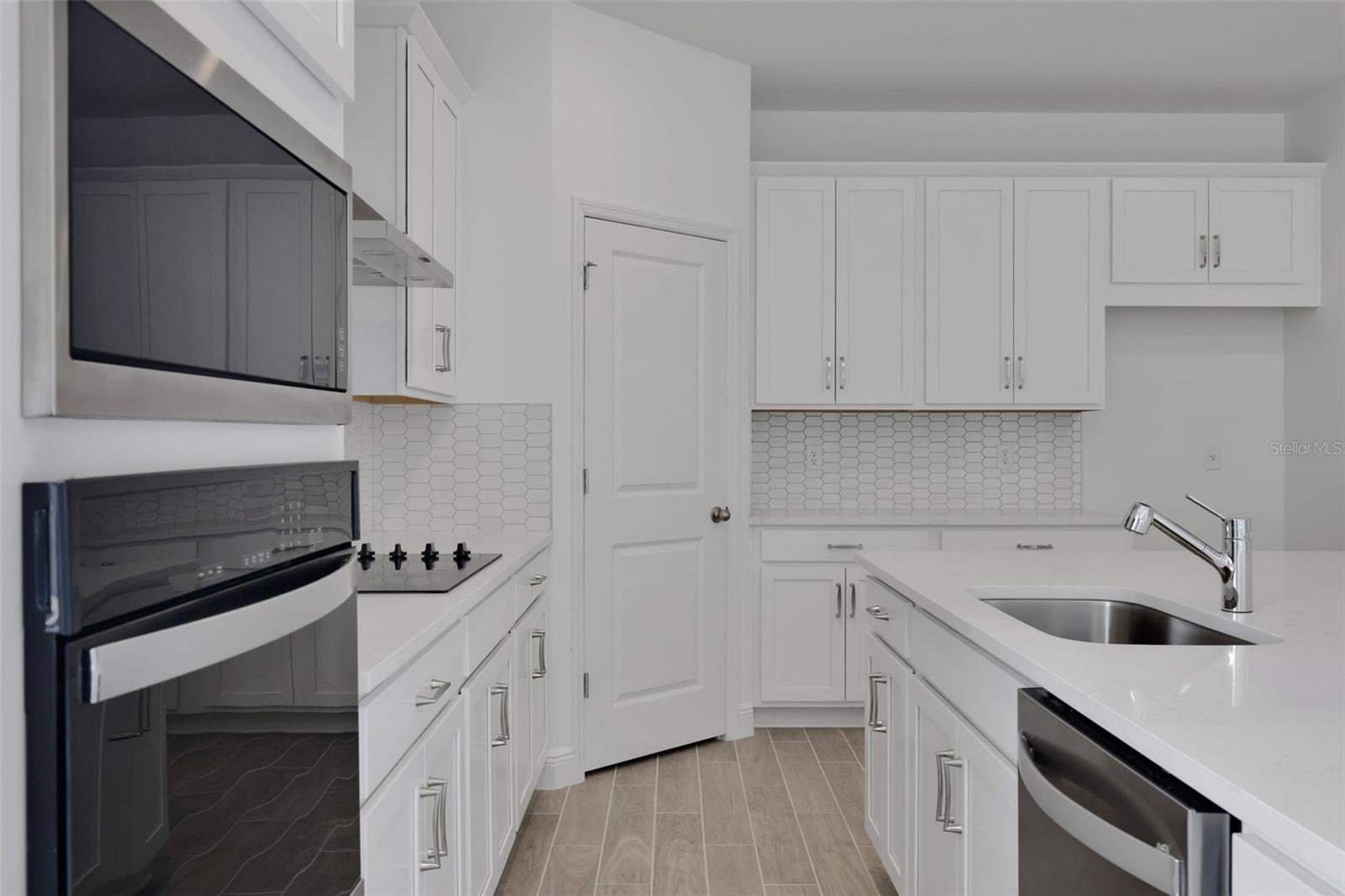 CROSSROADS AT KELLY PARK - Residential