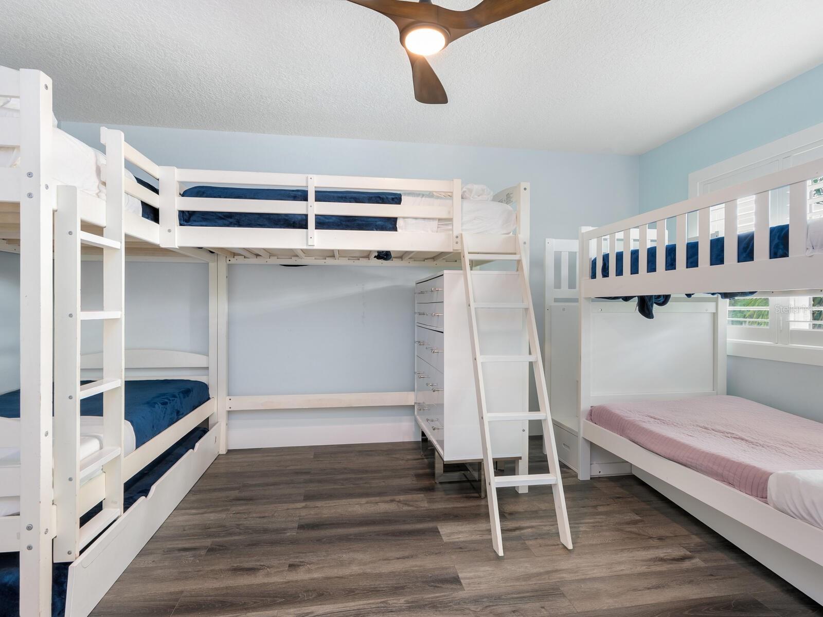 SLEEPY LAGOON PARK 2 - Residential